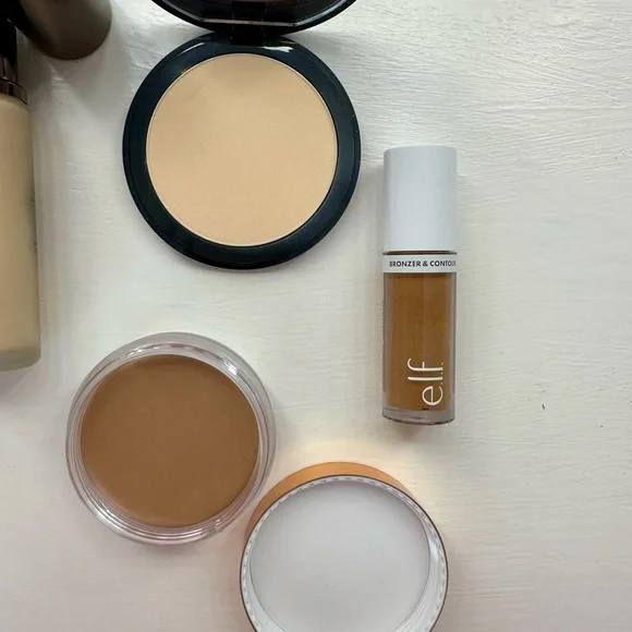 Makeup Bundle - Picture 4 of 6